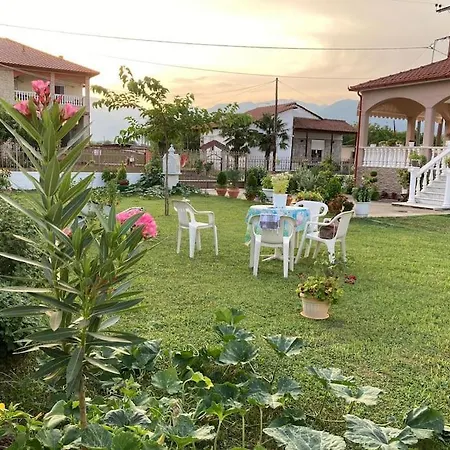 Holiday home Suzie's House - Road To Loutra Pozar