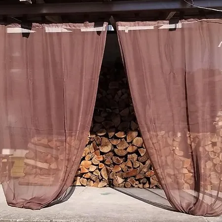 Suzie's House - Road To Loutra Pozar *