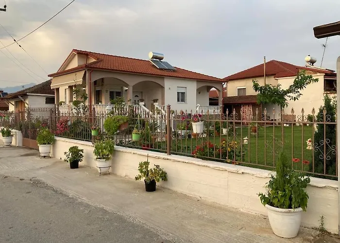 Holiday home Suzie's House - Road To Loutra Pozar Polikarpi
